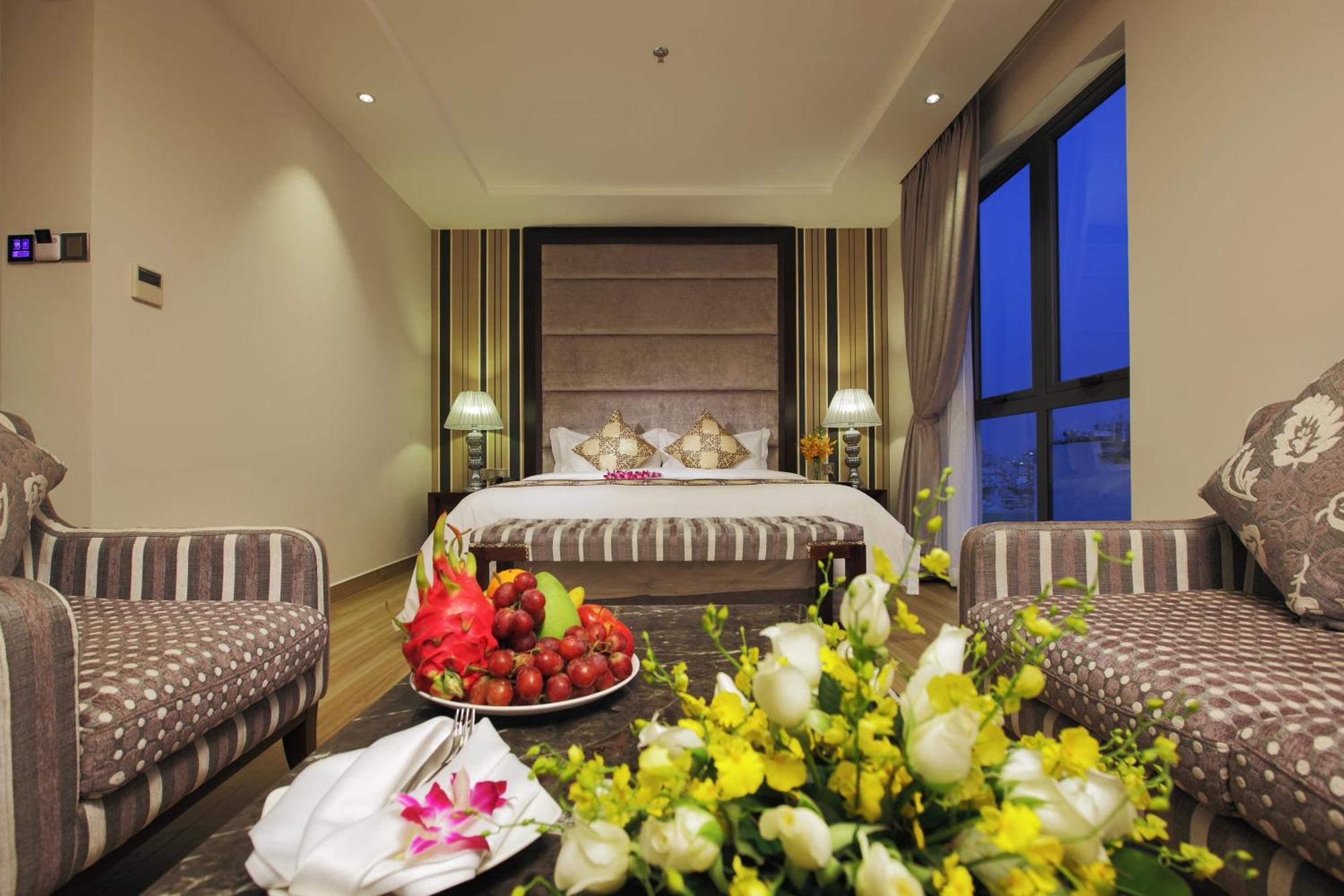 Senior Luxury Double Room,828926048:JPEG